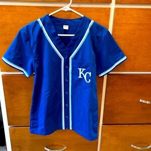 KC Royals scrub top Adult small game giveaway. Barely worn, like new